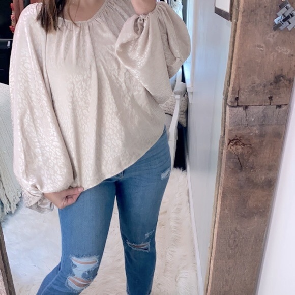 1.4.3 Story out of office oatmeal leopard print top new with tags size medium - Picture 1 of 8